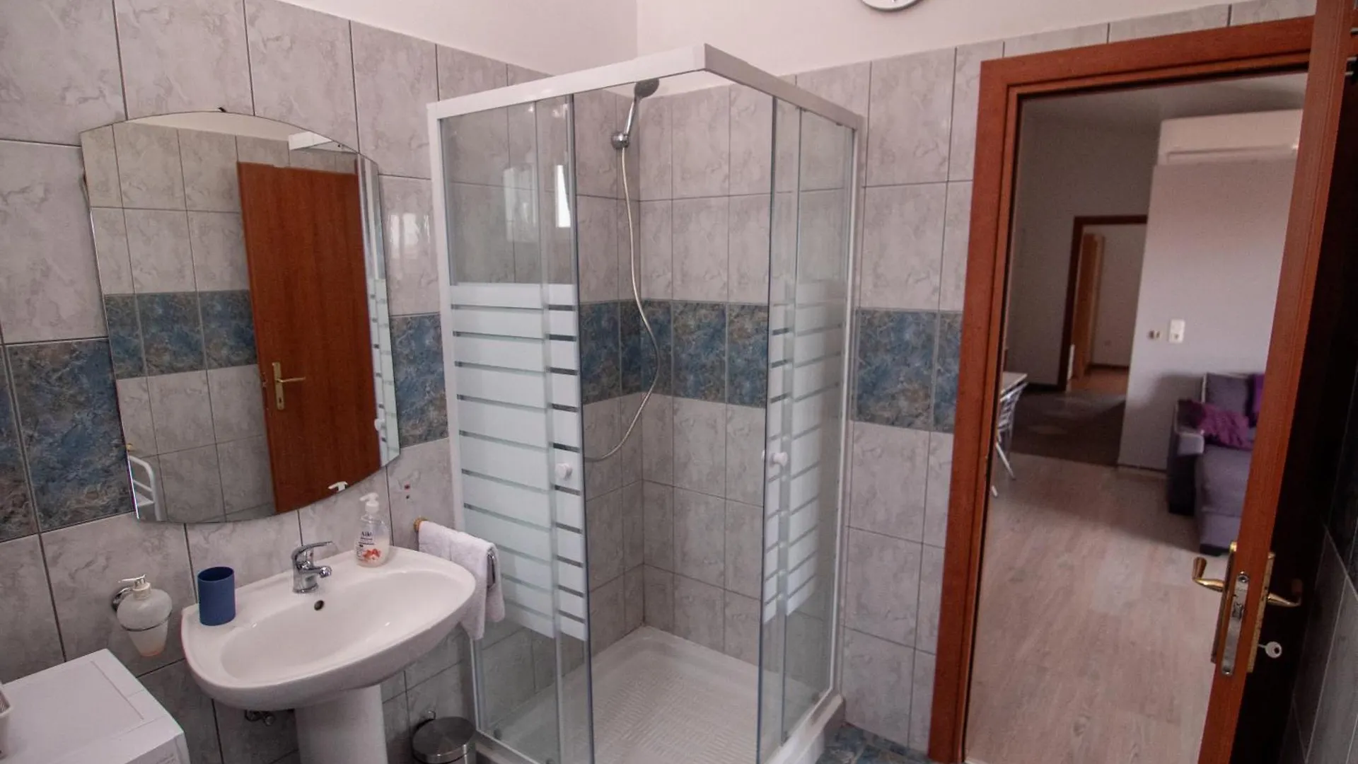 Jacqueline Apartment 0*, Pula Croatia